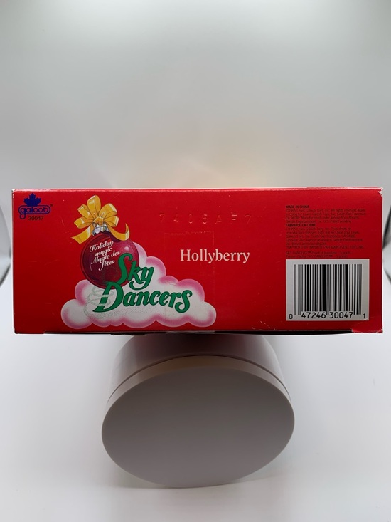 Hollyberry" Holiday Magic Sky Dancers doll from Galoob BNIB 1995 - Picture 8 of 13